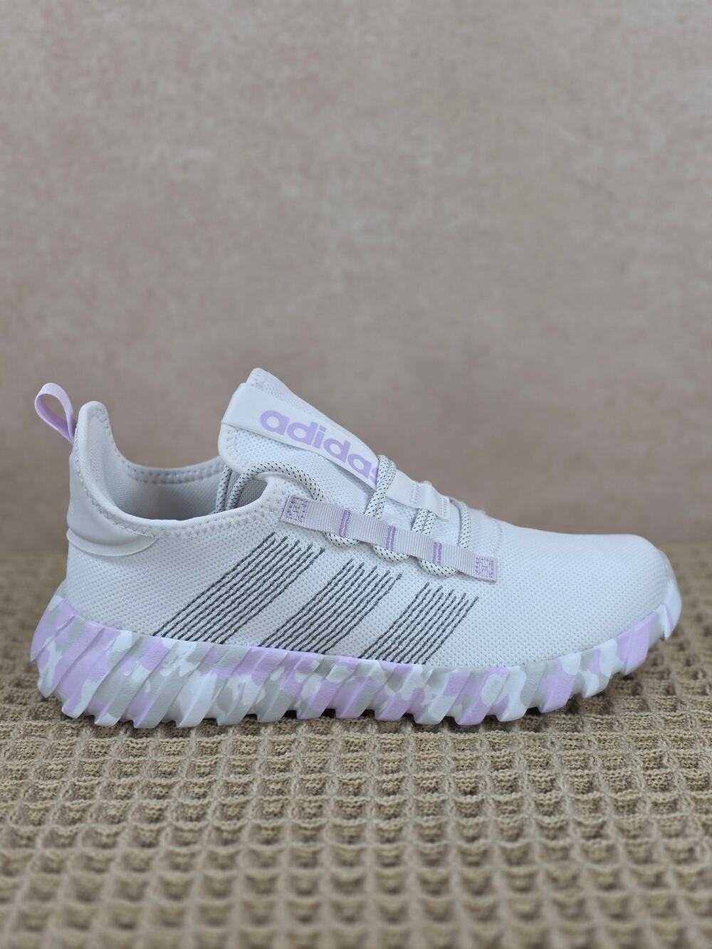 Adidas Kaptir Flow K Youth 7 (Women’s 8) White Black Lavender – Brand New